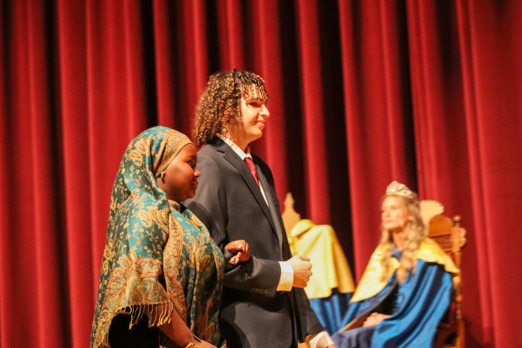 Homecoming royalty at coronation