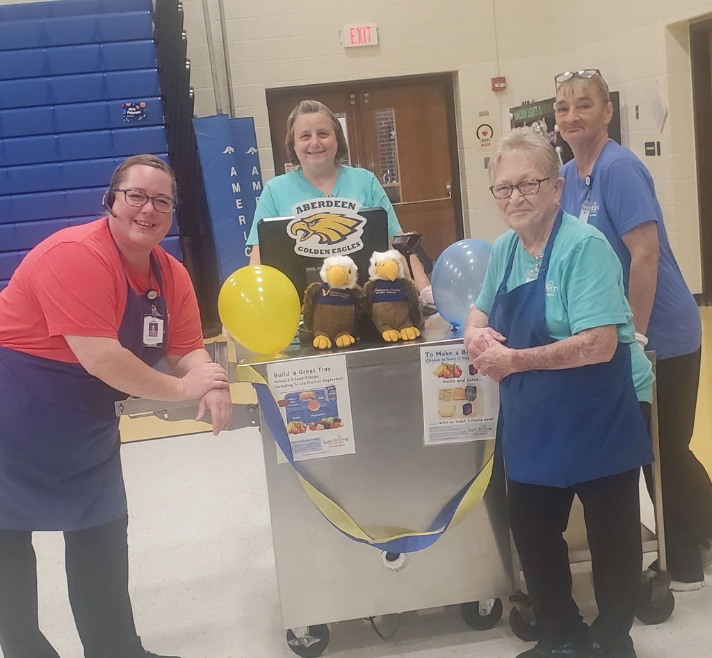 Food service workers at Aberdeen Public Schools