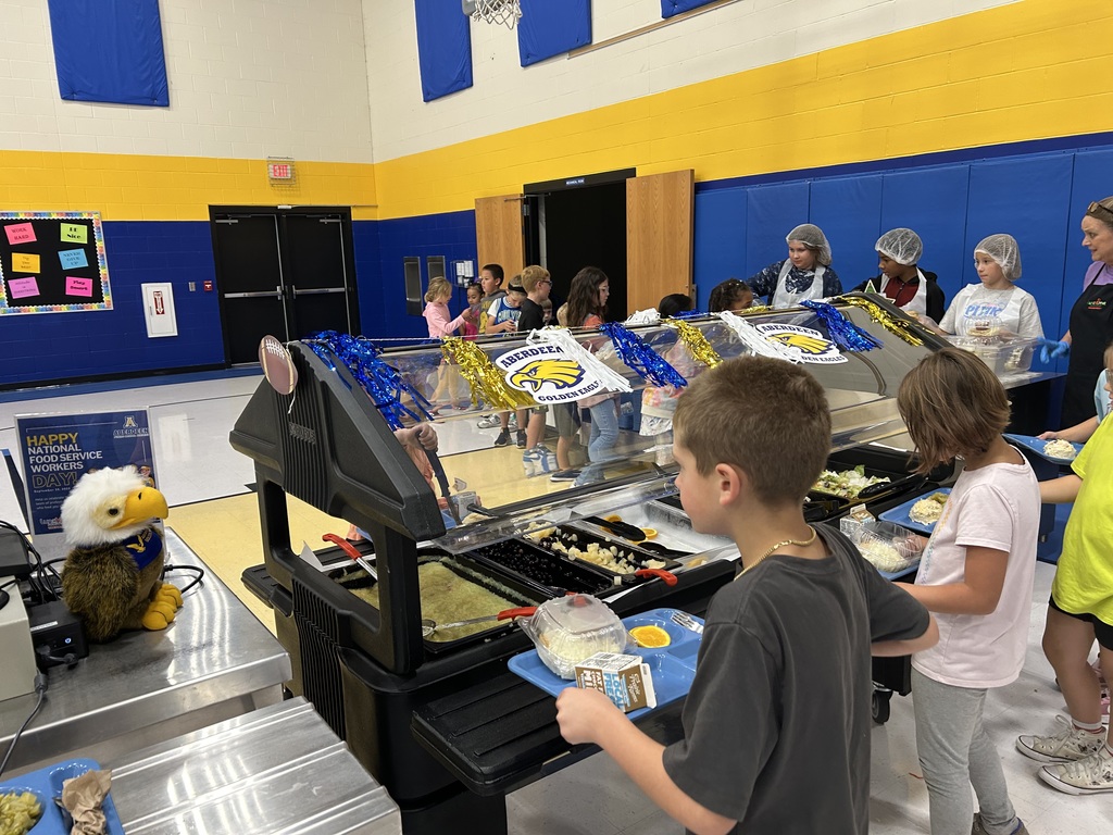 Food service workers at Aberdeen Public Schools