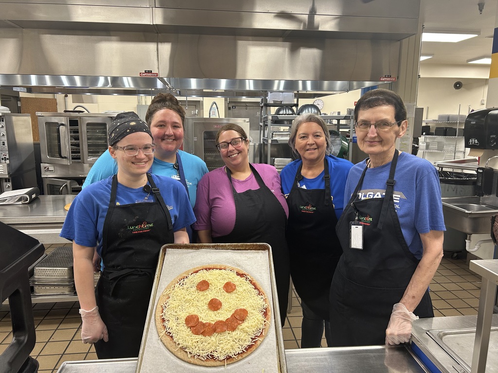 Food service workers at Aberdeen Public Schools