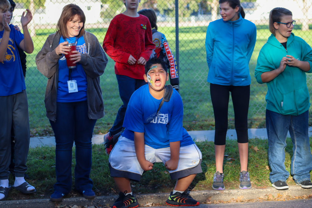 SMS student cheering during the parade