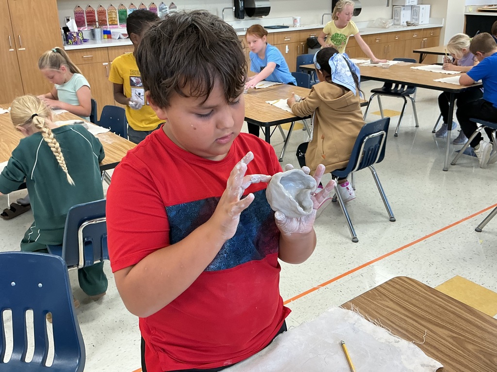 Clay art unit at Mike Miller Elementary