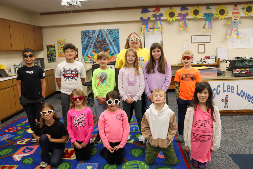 C.C. Lee students and teacher dressed up for Neon and Sunglasses Day