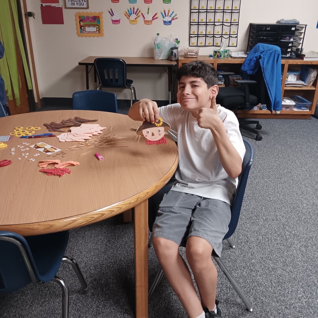 Look! Isn't it a cute scarecrow?