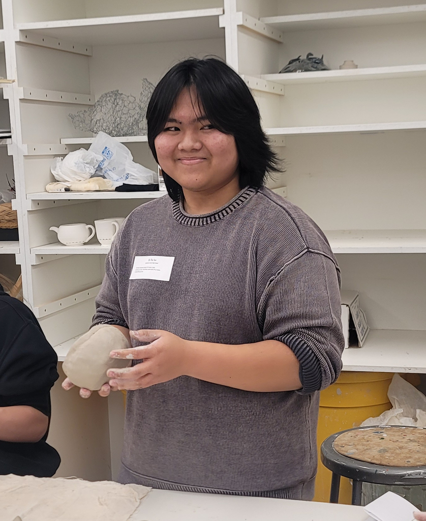 CHS student Eh Soe is learning about making a hand-built bowl at the NSU high school workshop!