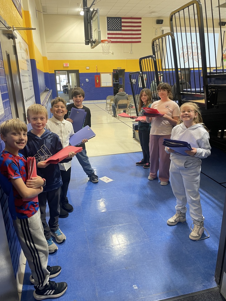 May Overby students at Veterans Day Assembly
