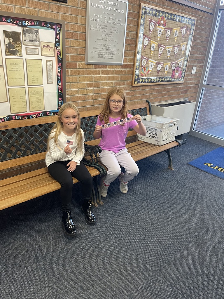 May Overby students at Veterans Day Assembly