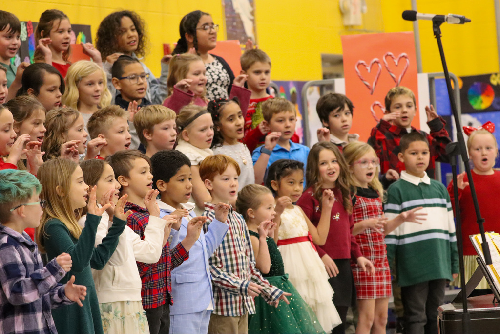 Simmons Elementary students performing at their winter concert