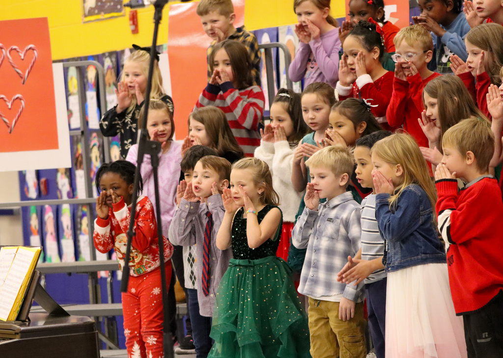 Simmons Elementary students performing at their winter concert