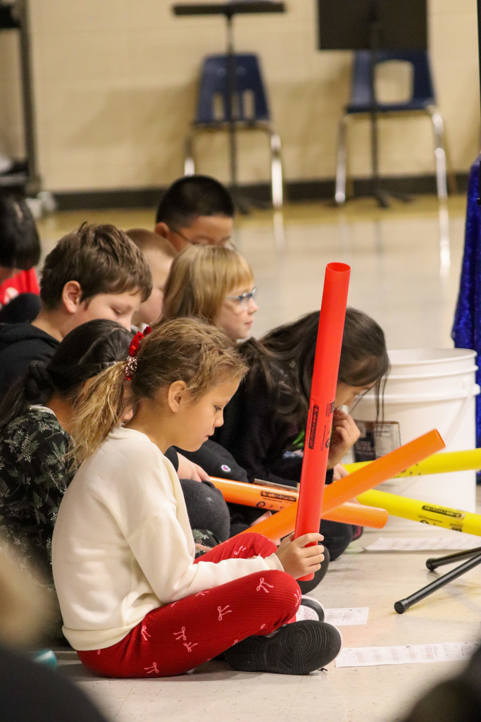 Lincoln Elementary students at their Christmas program