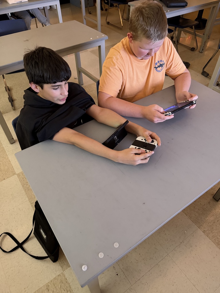 Students in K. Thompson’s core who were off ICU and fully caught up earned a pretty epic reward 🎮✨ Thanks to Mrs. Peterson, they got to test-drive the Nintendo Switches that will be used for our brand-new middle school e-sports league! Their hard work has paid off!!
