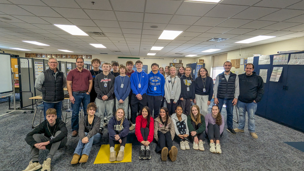 Area politicians visiting CHS