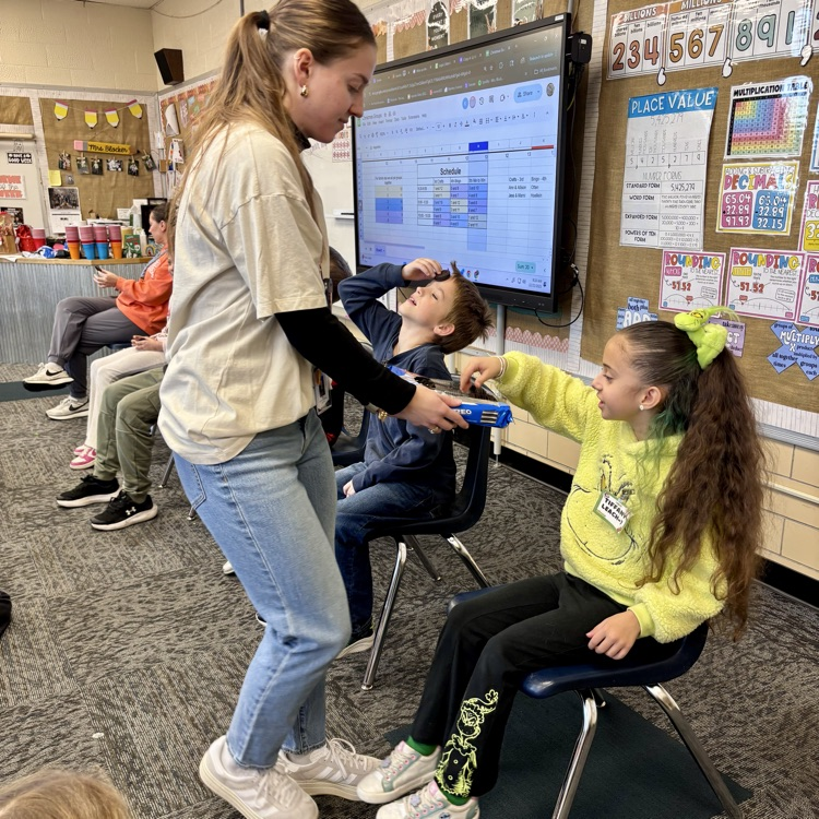 Students play Minute to Win It.