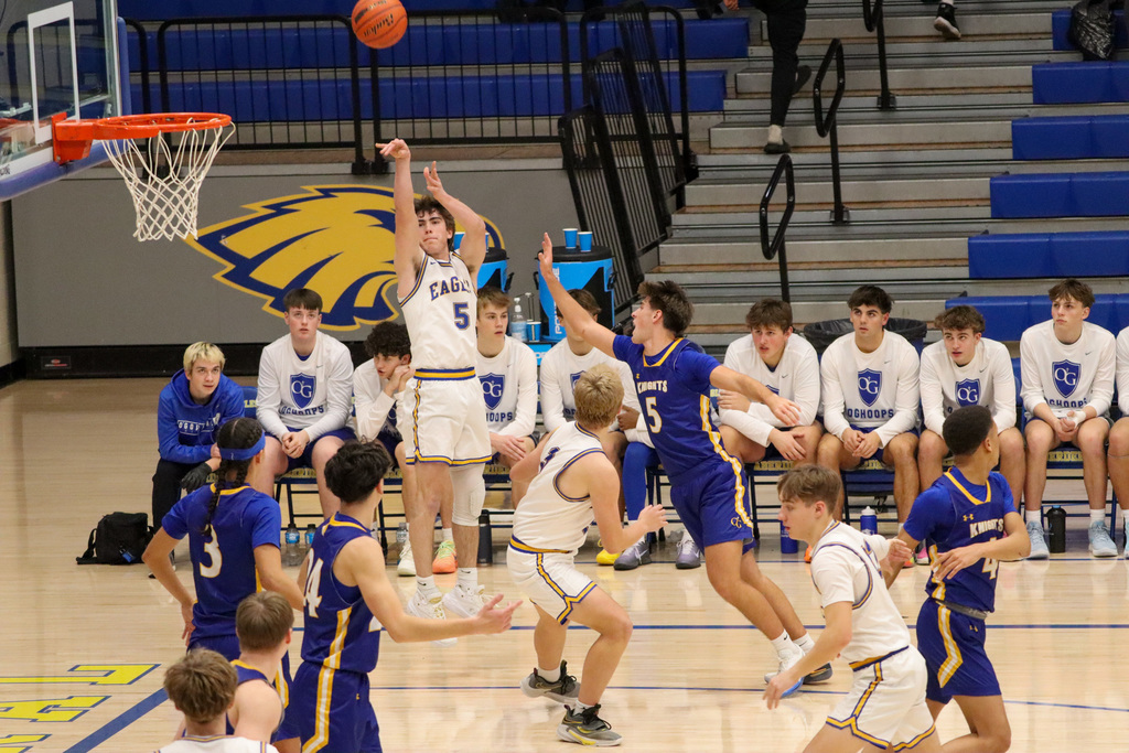 C.C. Lee Elementary Night at the Golden Eagles Basketball Game