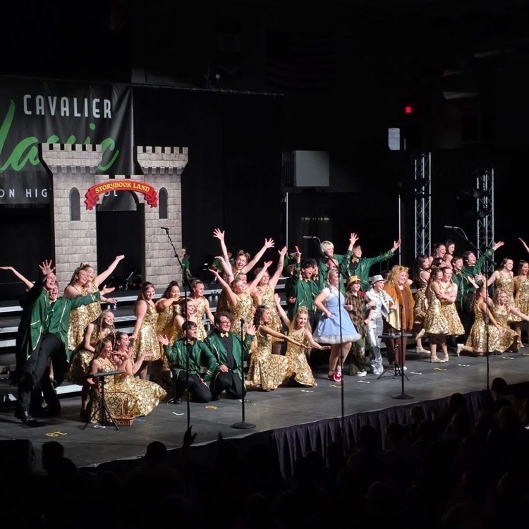 Show choir performance