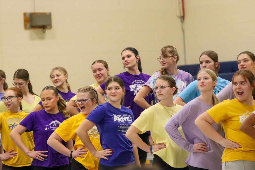 Show Choir performing at HMS