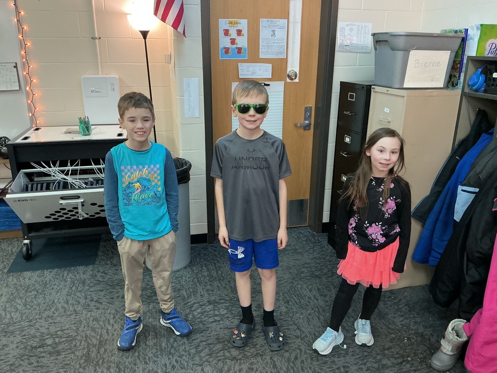 May Overby students celebrating I Hate Winter with Anything but a Backpack and Beach Day