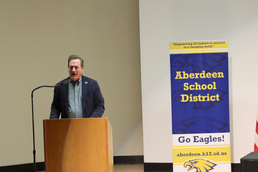 Gov. Rhoden speaking at Holgate