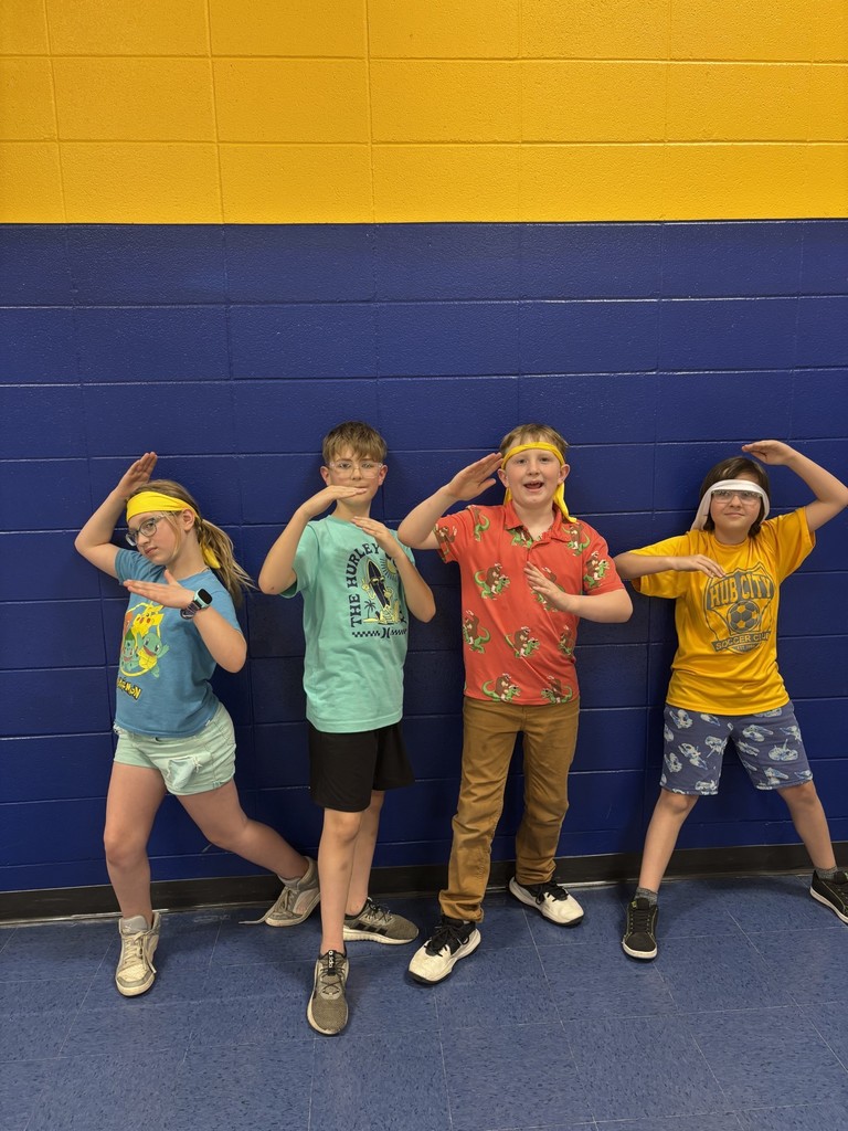 Tessa, Finley, Oliver, & Kaylor 