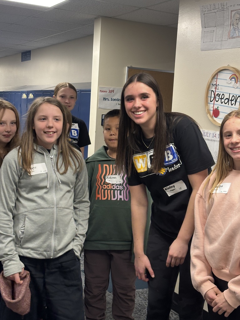 5th graders visiting HMS