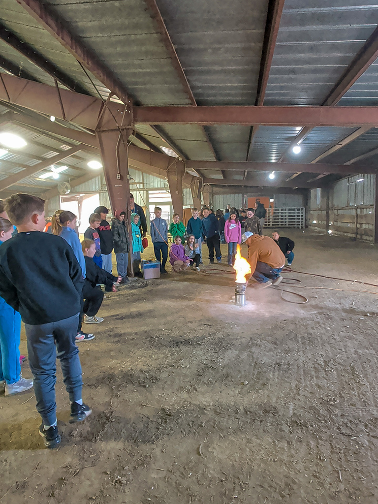 4th graders at the Ag Fair