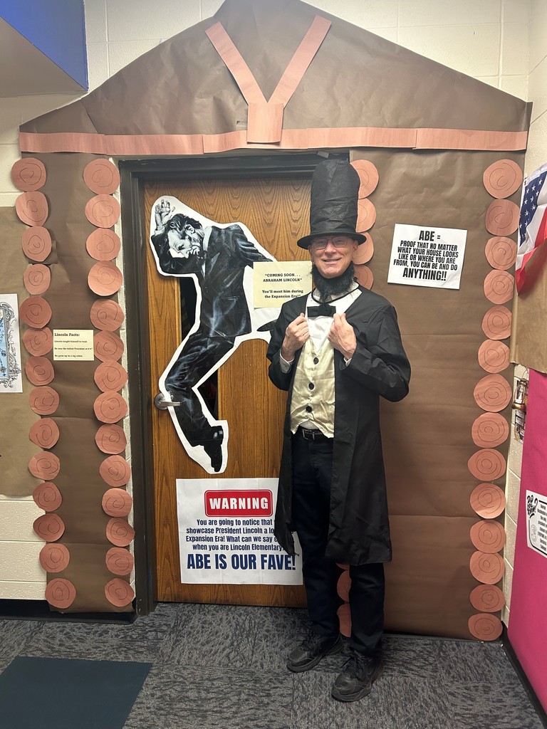 Man dressed up in Abraham Lincoln costume