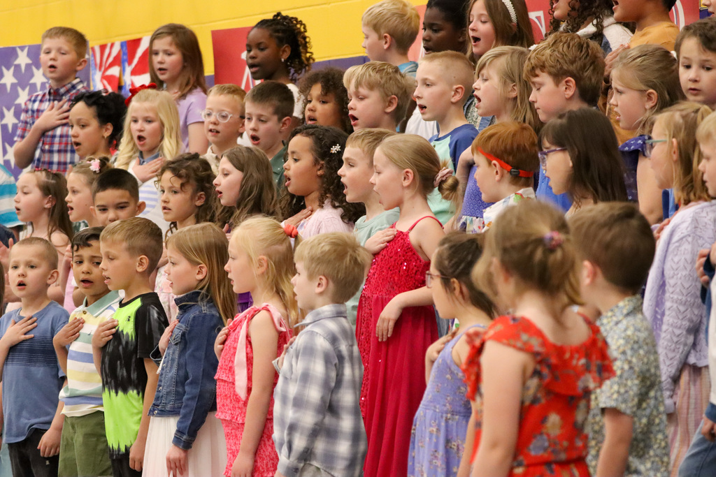 Students performing at Simmons spring concert