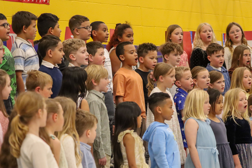 Students performing at Simmons spring concert