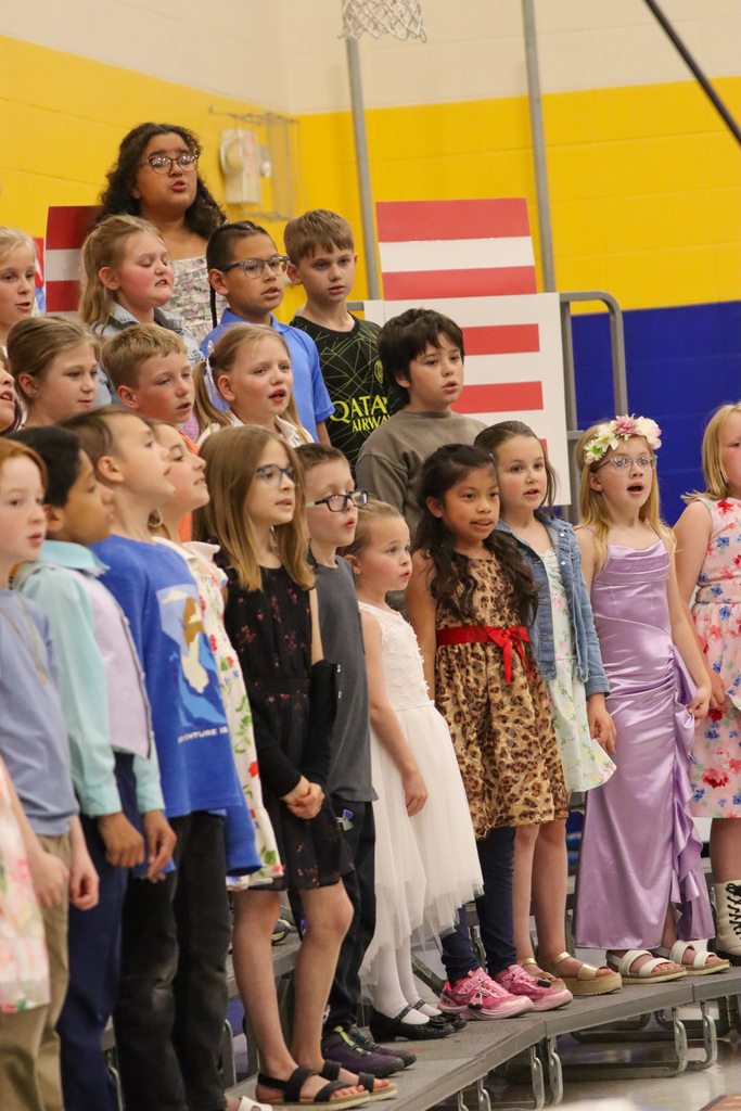 Students performing at Simmons spring concert