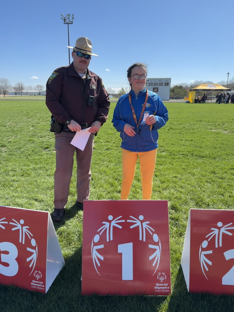 CHS Golden Eagle Special Olympics Athletes at the Northeast Area Track Meet