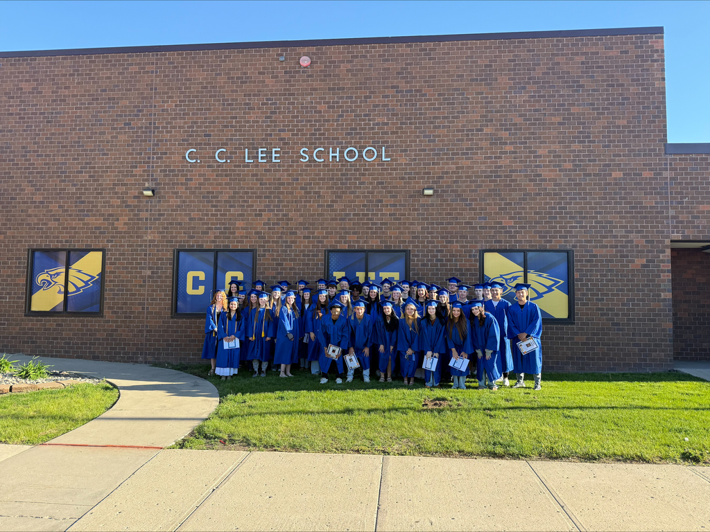CCL grads group picture