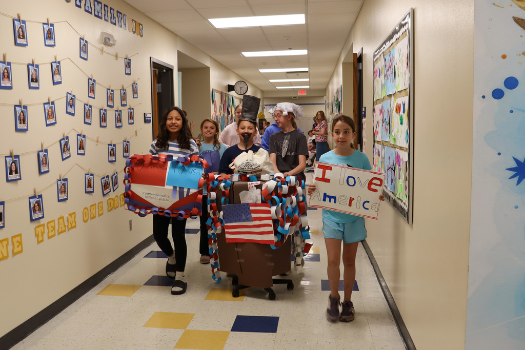 Mike Miller students dressed as historical characters in their parade