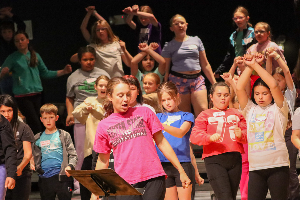 CHS Show Choir Camp rehearsal