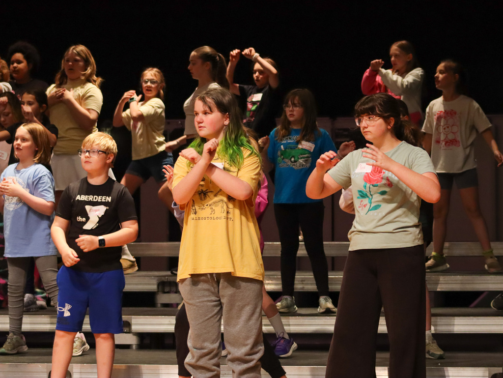 CHS Show Choir Camp rehearsal