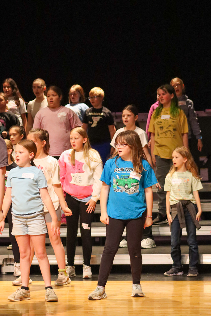 CHS Show Choir Camp rehearsal
