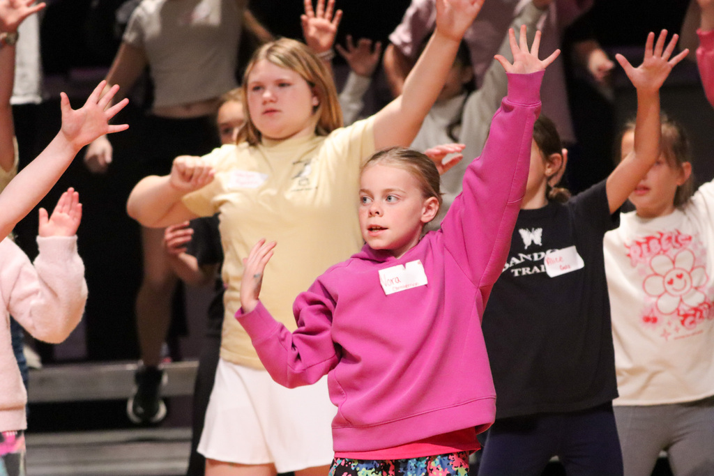CHS Show Choir Camp rehearsal