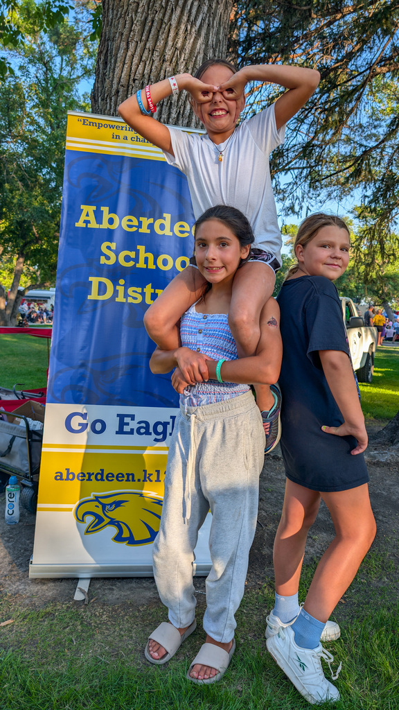 Kids posing together at National Night Out