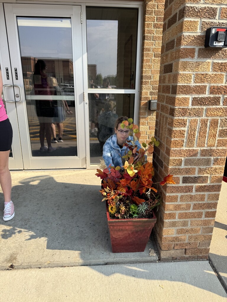 TLC students working on planters at the District Service Center