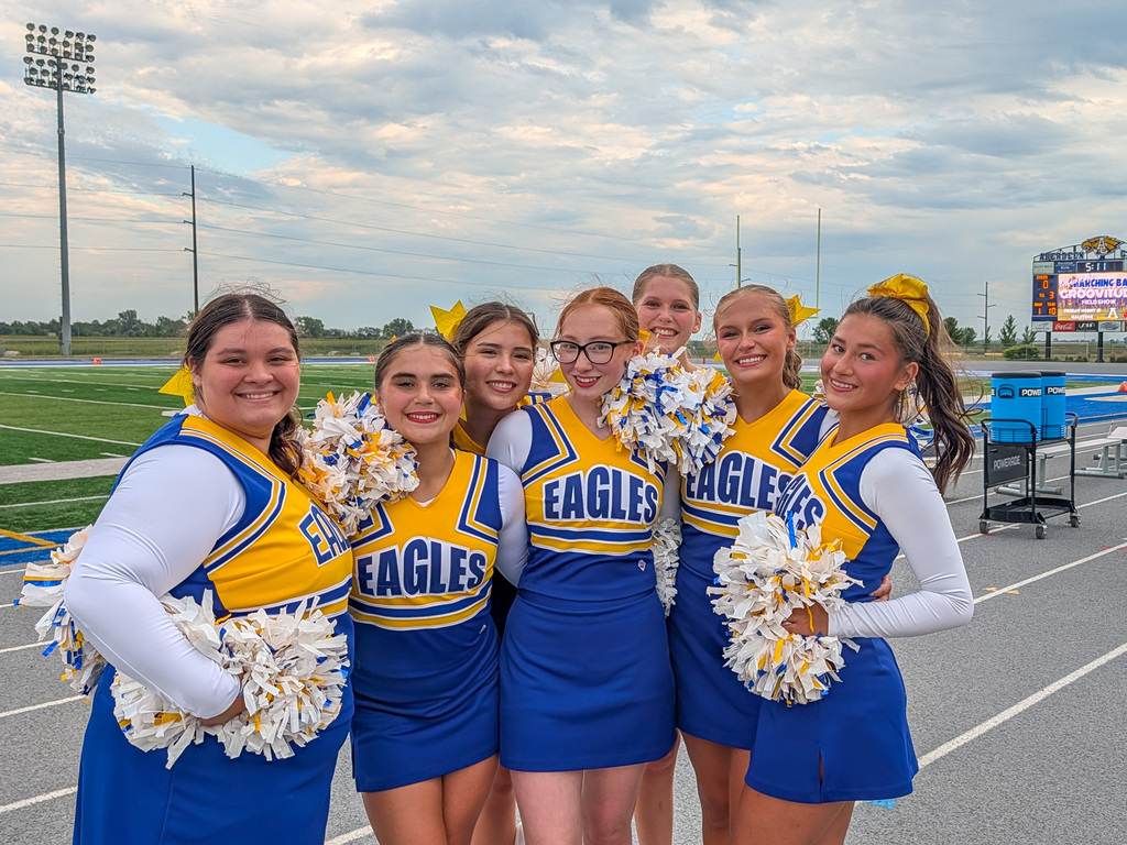 CHS cheerleaders group picture