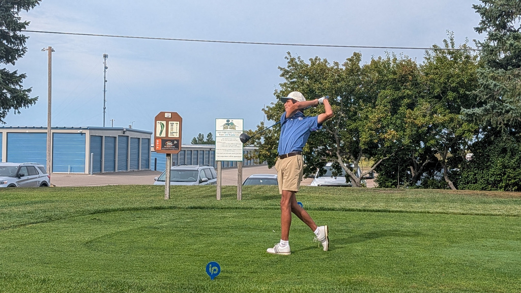 CHS boys golf team member on the golf course