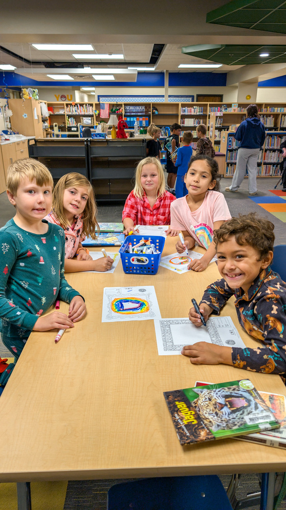 Lincoln students dressed in PJs for Pajama Day
