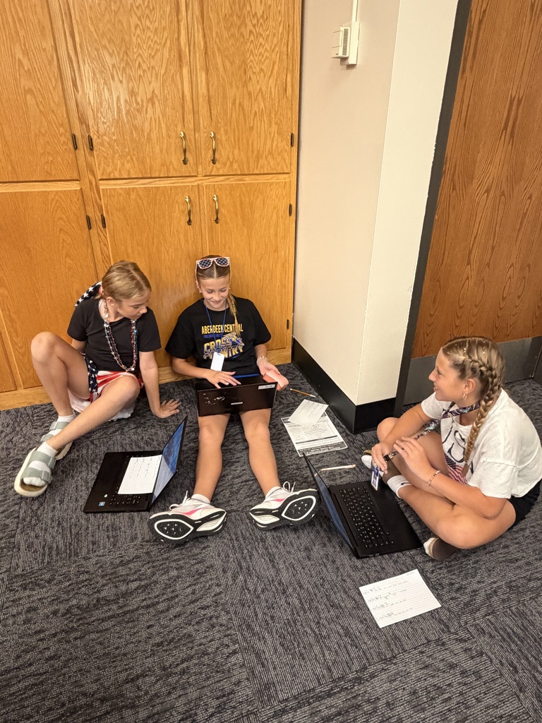 🇺🇸 Happy Constitution Day from Holgate Middle School! 🇺🇸  Today in Mr. Torrence, Mrs. Fiegler & Mr. Stanek’s classes, students are putting their history knowledge to the test with “Escape from Philadelphia.”  Working together, students are solving puzzles, cracking codes, and using what they’ve learned about the Constitutional Convention to try to save the U.S. Constitution!