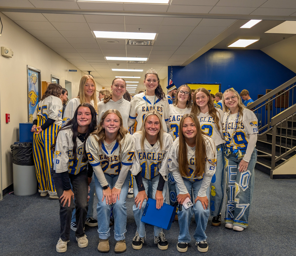 CHS Homecoming Queen and fellow Central students at Simmons