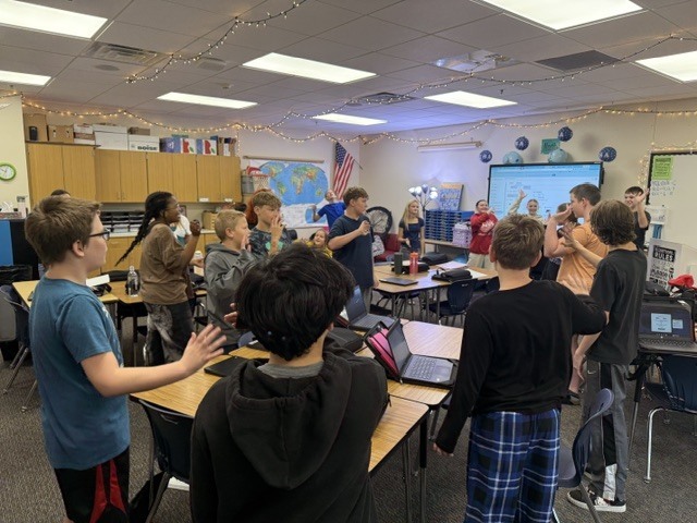 Hiles' 7th grade using Whole Brain Thinking to learn the Midwest States/Capitals