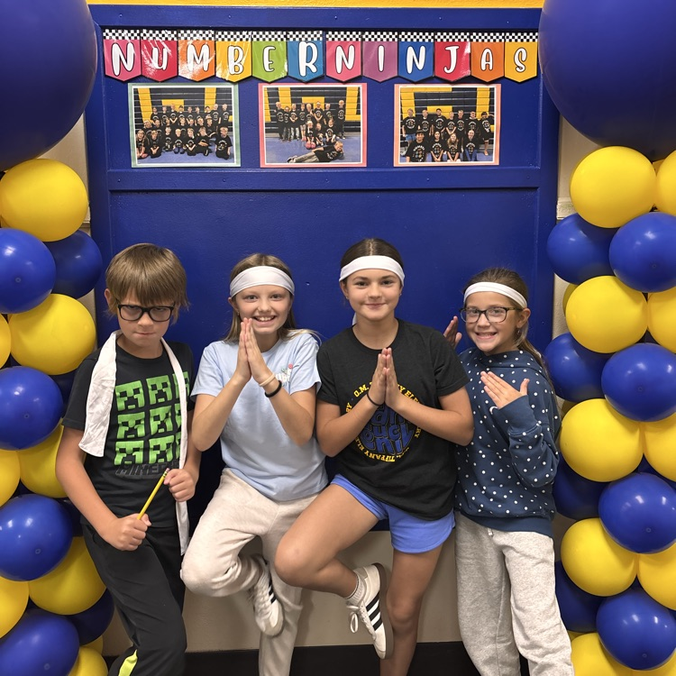 Decker, Hady, Destiny, & Olivia 