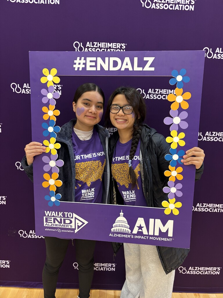 Aberdeen Central's HOSA members volunteering at the Walk to End Alzheimer's.