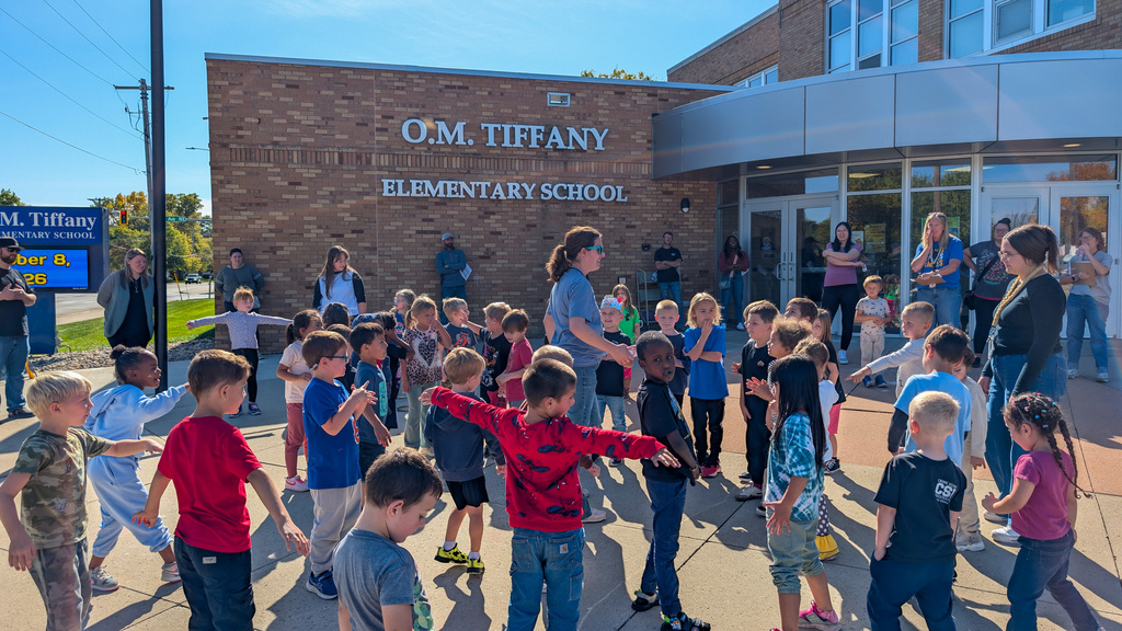 OMT students dancing during the OMT Literacy/STEM Event