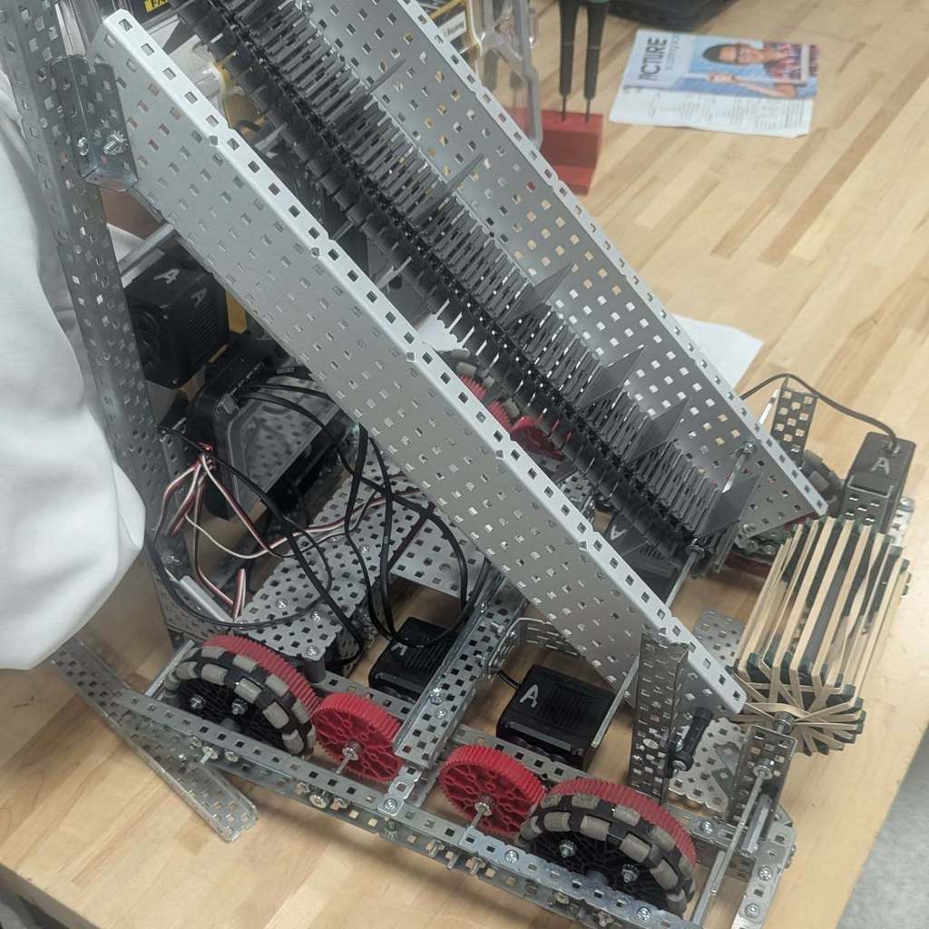 542864894_18289386499287719_4195110739277553187_n