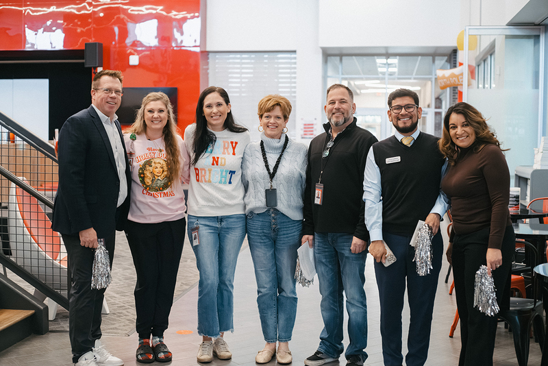 A group photo featuring Wendy Moreland