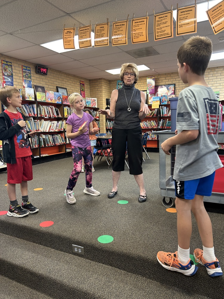 ABC students working on pumpkins and scarecrows 
